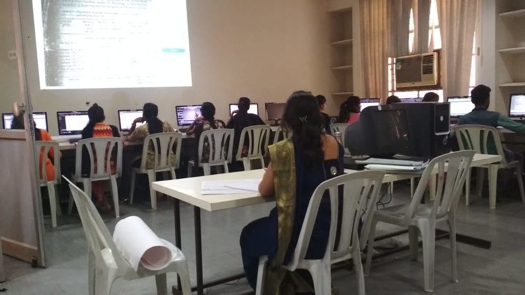 /computer-lab-1_47245845271_l.jpg